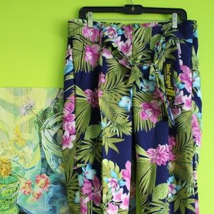 Tropical high rise pants NWT